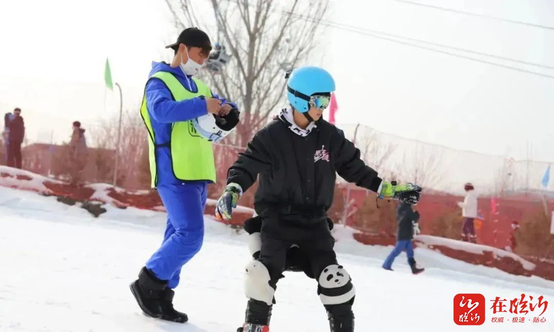 四川滑雪场开板时间表,北京滑雪开板